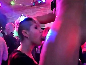 Two Uncles are fucking daughter of third brother